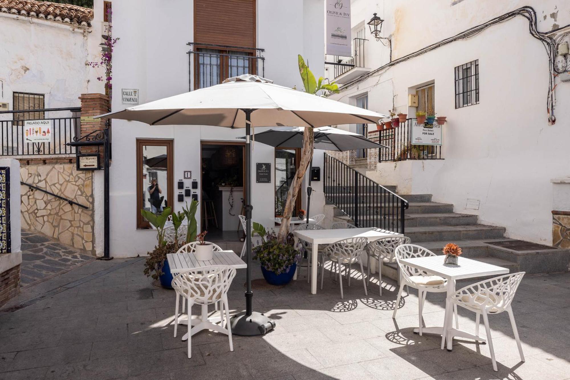 Olive & Ivy Guesthouse Canillas de Aceituno Luaran gambar