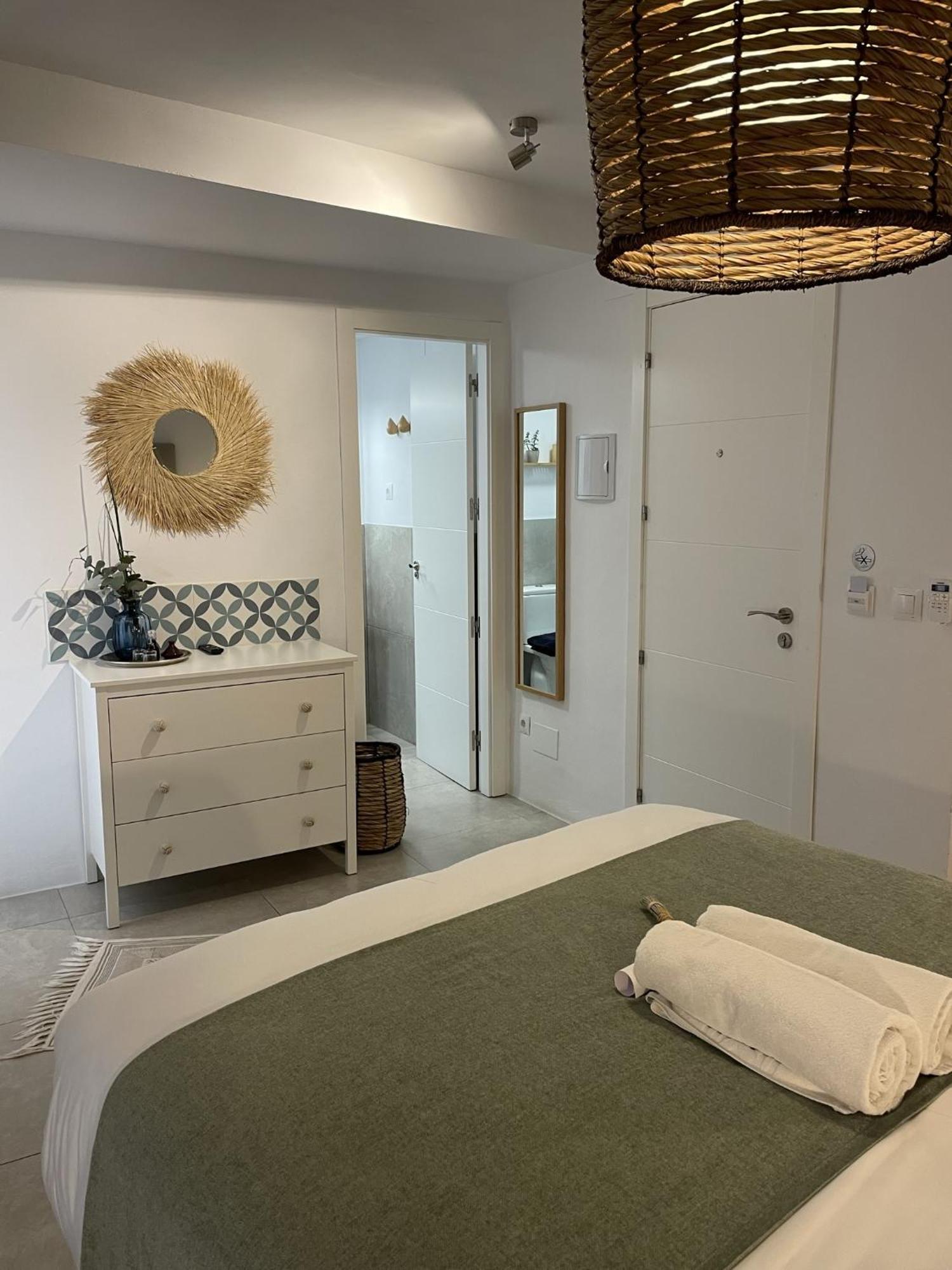 Olive & Ivy Guesthouse Canillas de Aceituno Luaran gambar